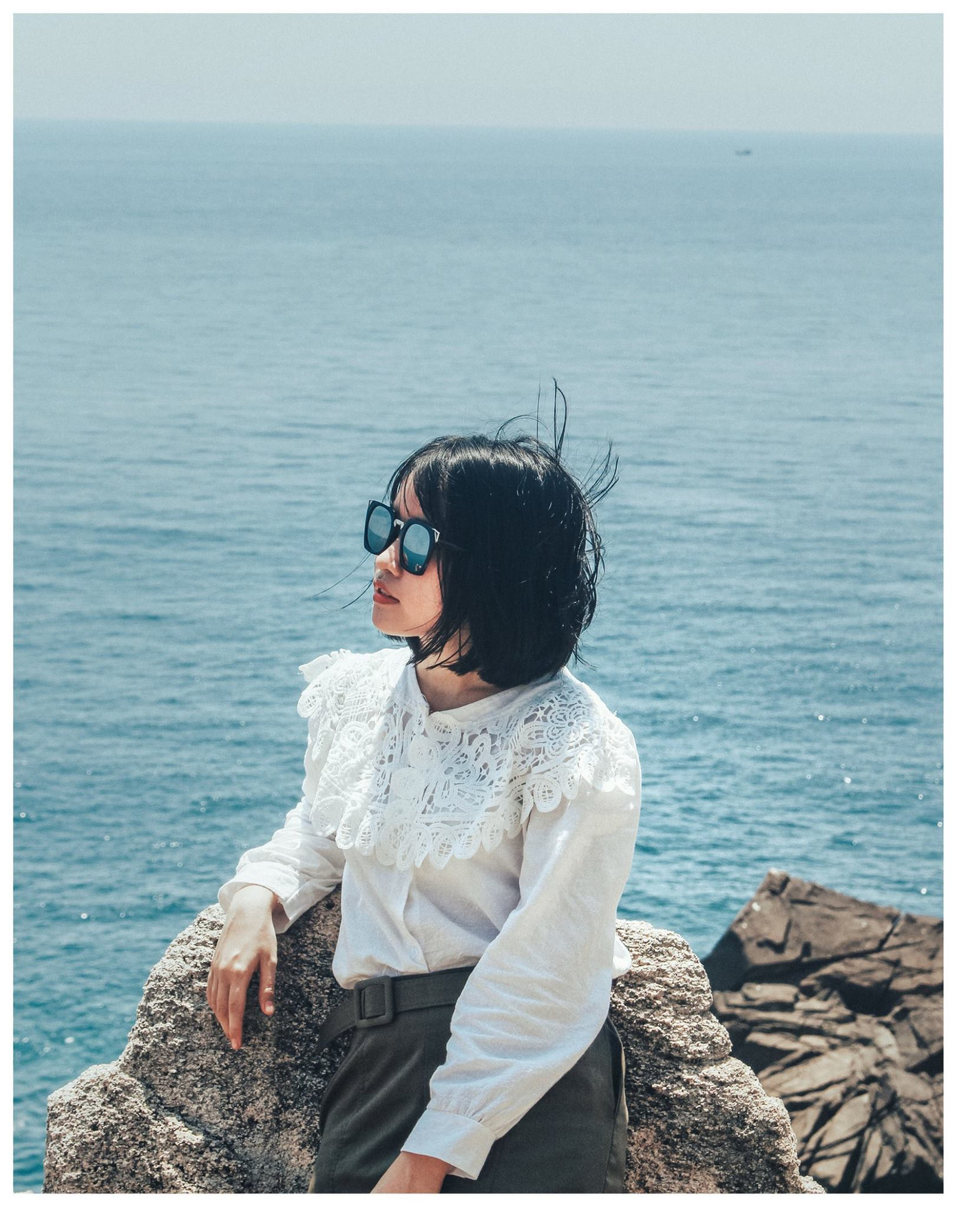 Nếu không biết tạo dáng chụp ảnh, những tảng đá nơi đây sẽ là “cứu cánh” của bạn đấy!