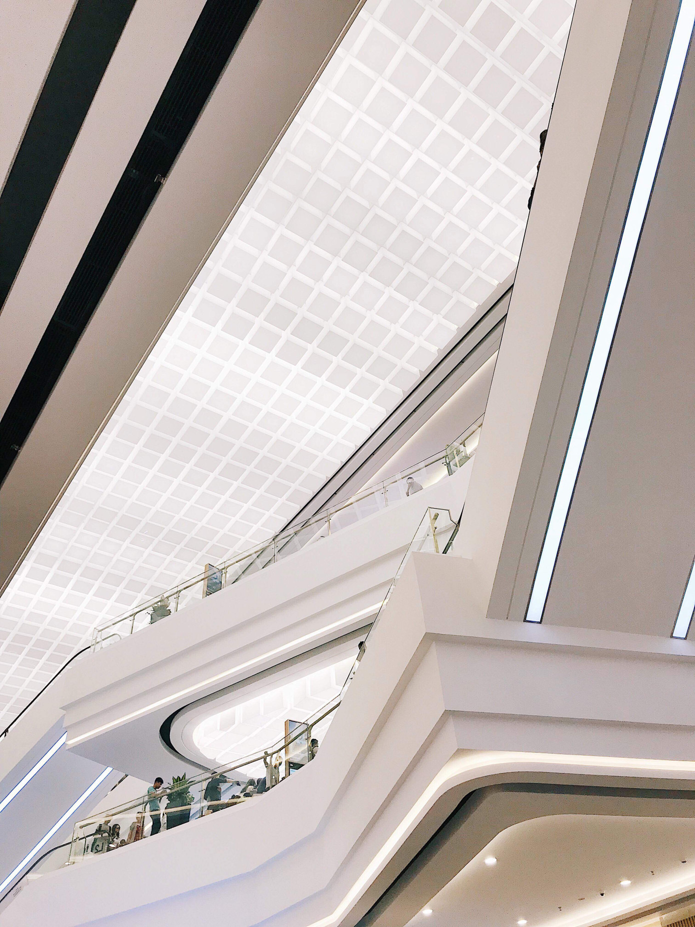 Tổng quan, không gian của Landmark 81 khá chật và tầm nhìn không được thông thoáng.