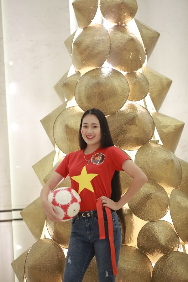 Lô Thị Huyền Trang - SBD 998