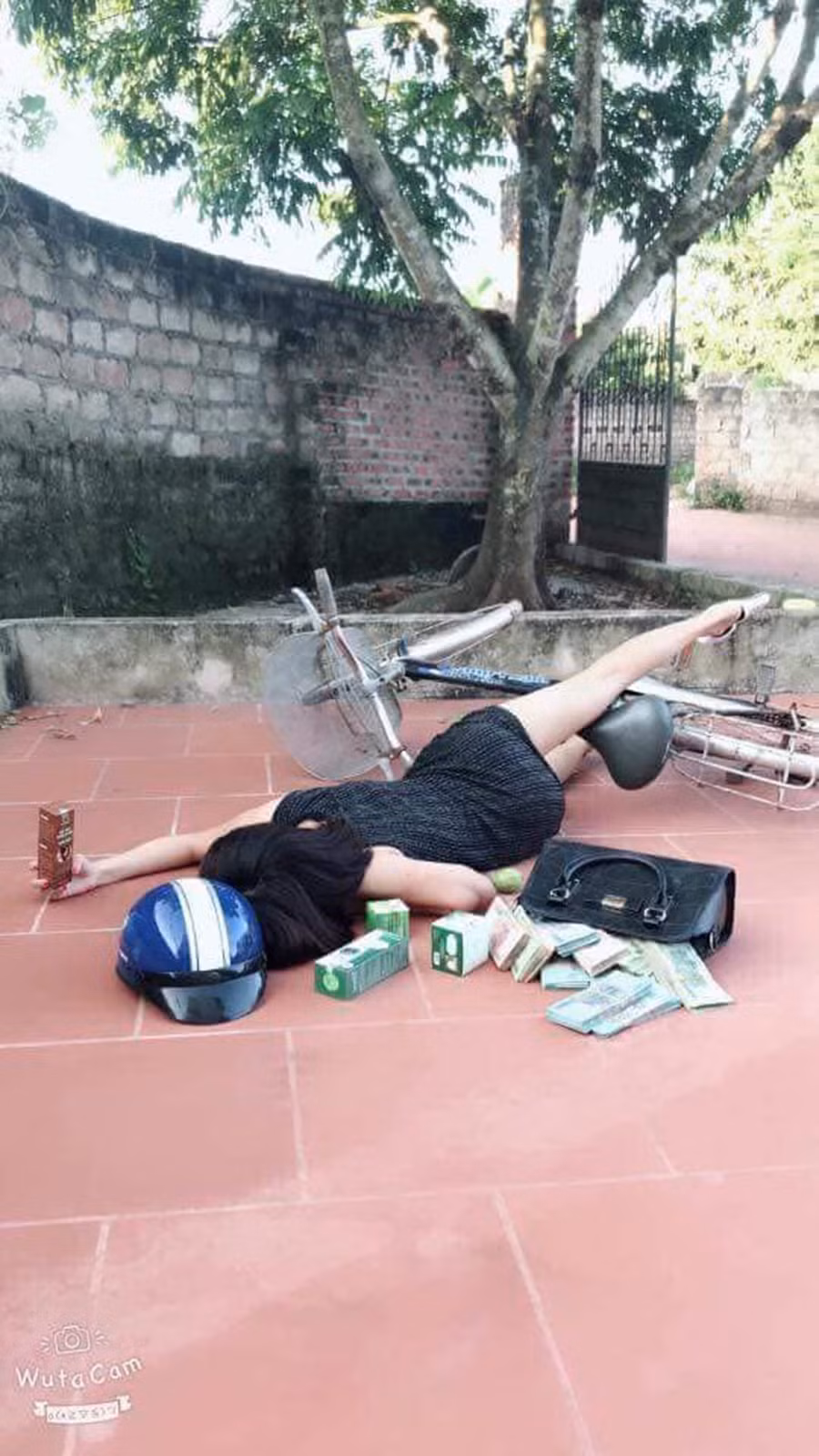 Dân bán hàng online cũng 