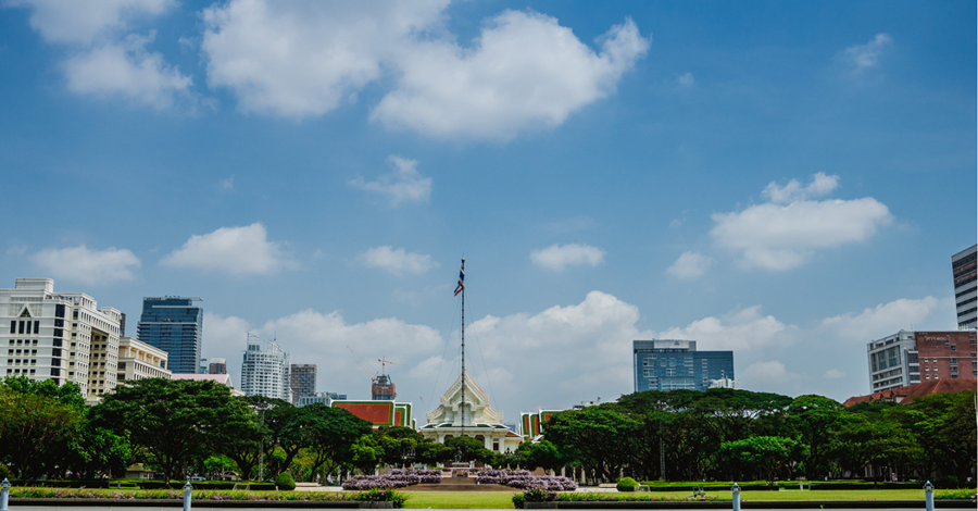 Góc nhìn chính diện của trường Chulalongkorn. (Ảnh: Kurt Blythman)