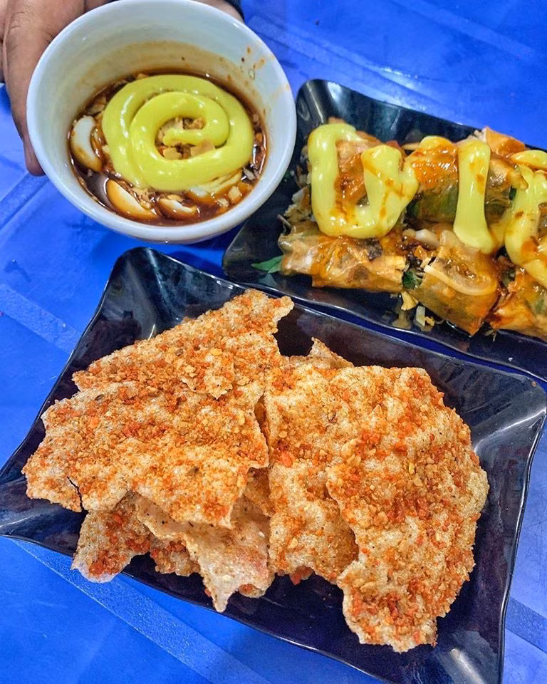 Chiếc bánh đa giản dị nhưng lại có thể để kẹp, để chấm hoặc để xúc... cực hữu ích ảnh 3