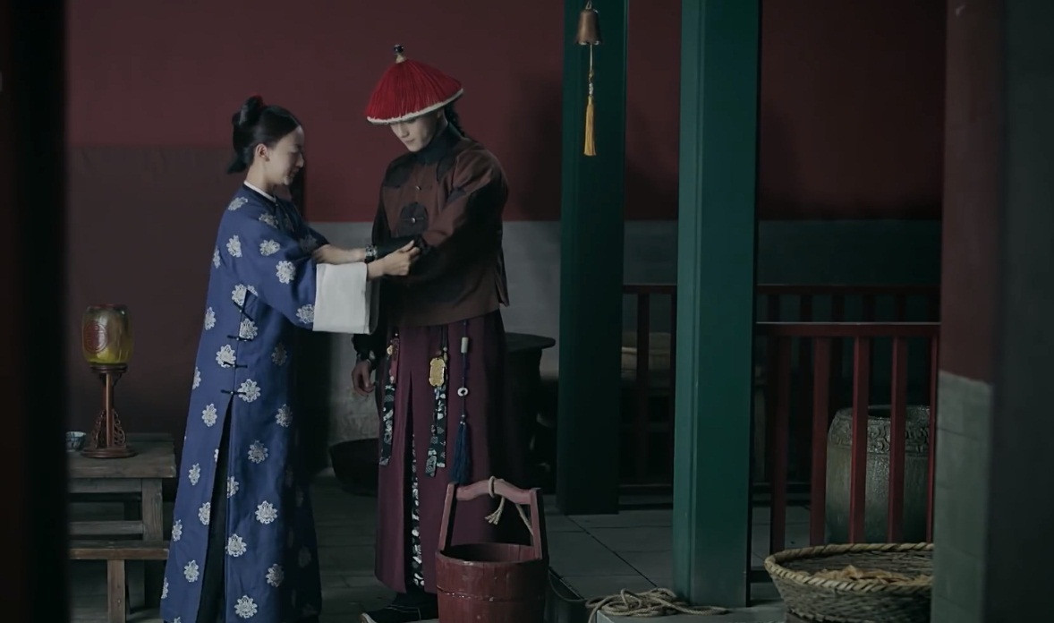 Hằng - Lạc tình cảm xắn tay áo cho nhau.