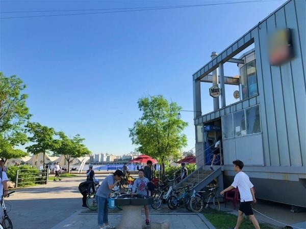 683, Olympic-daero, Seocho-gu.