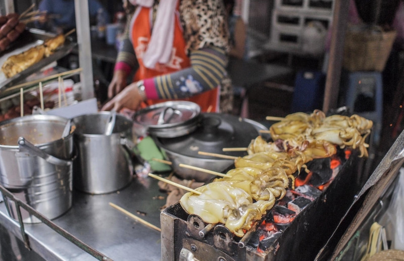 Các món ăn đáng thử khi đến khu phố Hoa Yaowarat ở Bangkok ảnh 4