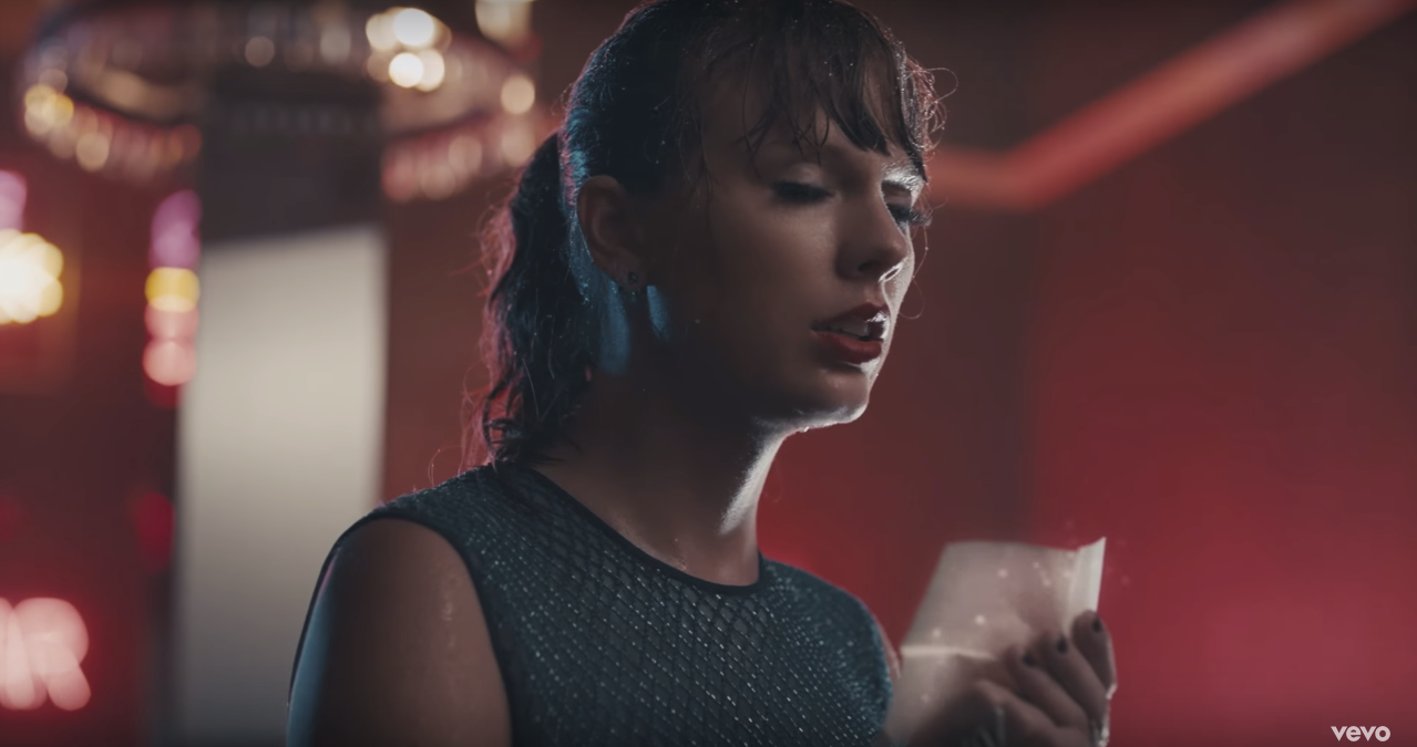 Delicate chính là bài hát được thích nhất của Taylor trong Reputation và MV của ca khúc cũng hấp dẫn không kém.