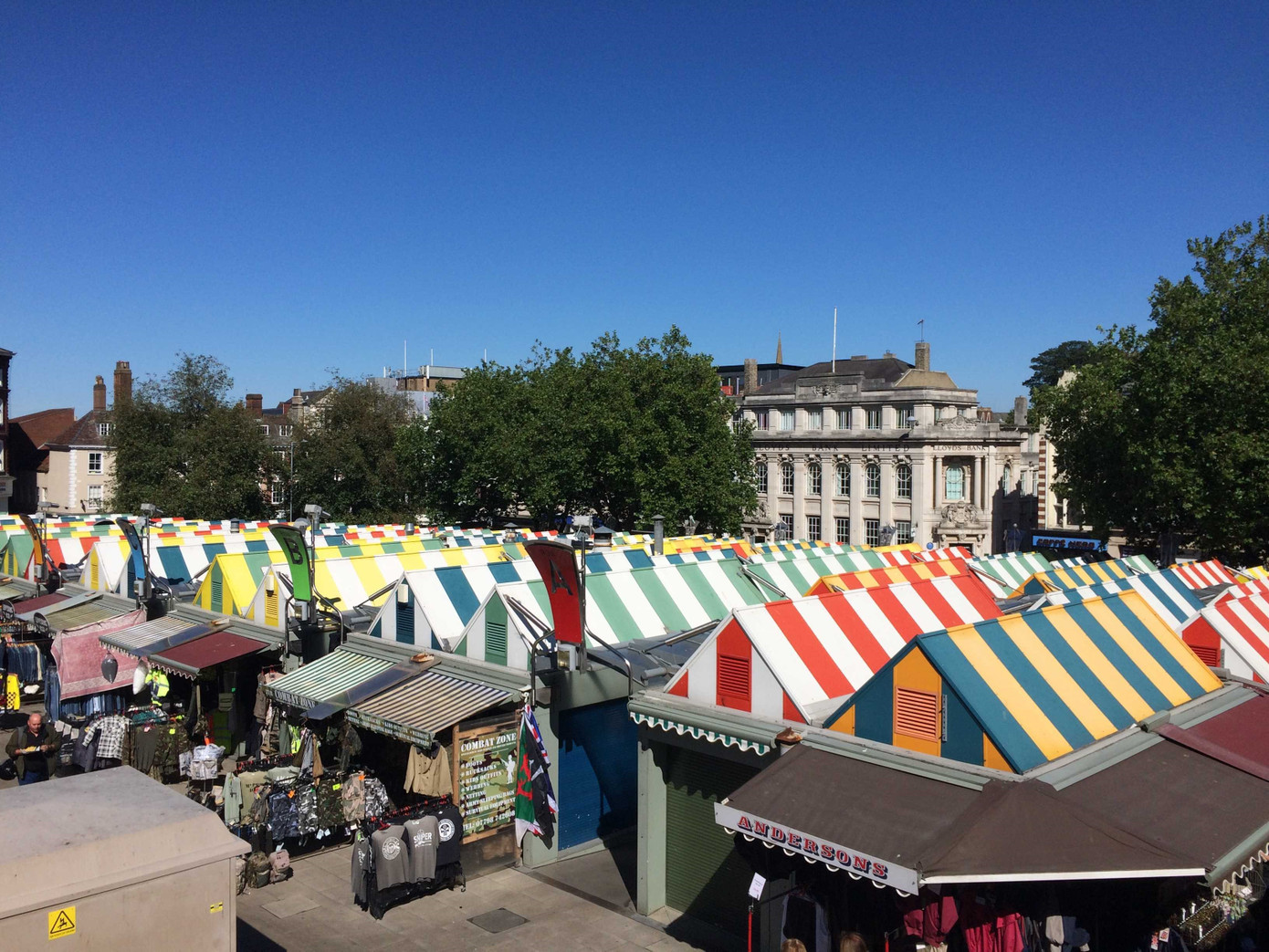 Ảnh: Hotter Shoes.