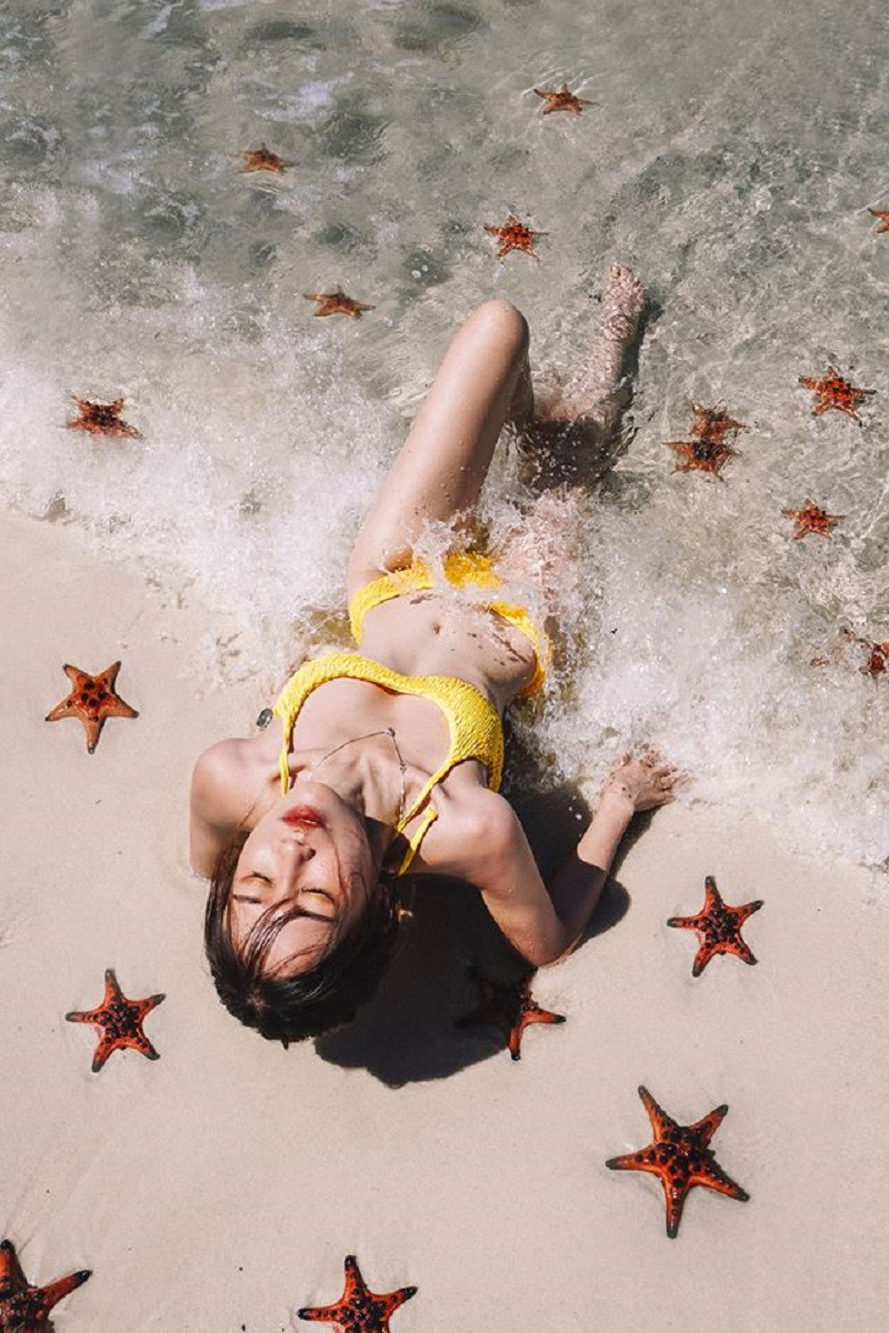 Các bạn trẻ "thả dáng" ở Rạch Vẹm (Ảnh: Check in Việt Nam)