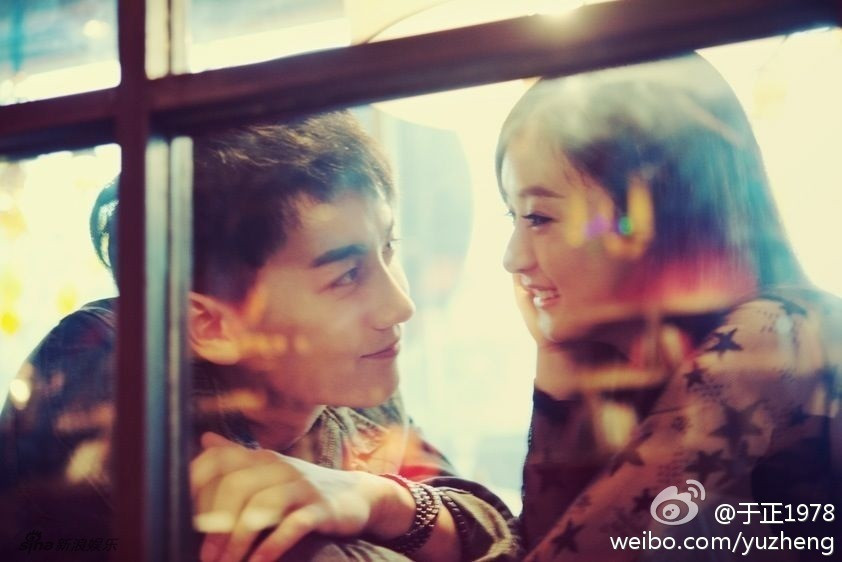 Dù trong quá khứ cả hai có từng hẹn hò thật hay không thì bây giờ mỗi người đều đã có một bến đỗ hạnh phúc cho mình.