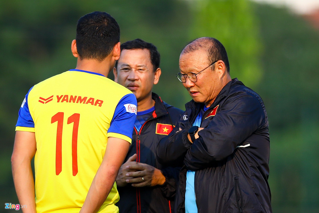 Anh Đức (trái) đã sa sút nhiều tại CLB nhưng vẫn là mũi công chủ lực và hiệu quả của tuyển Việt Nam. Minh Chiến.