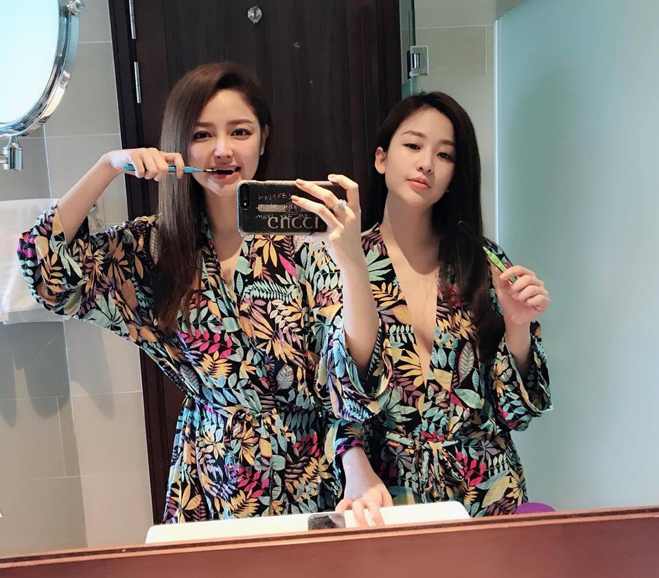 Nhan sắc nghiêng nước nghiêng thành của cặp đôi đồng tính nữ gây "bão" mạng xã hội ảnh 7