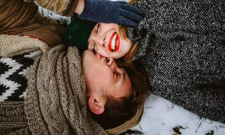 Cẩn thận, cô ấy chuẩn bị "đánh cắp" chàng trai của bạn đấy! ảnh 2