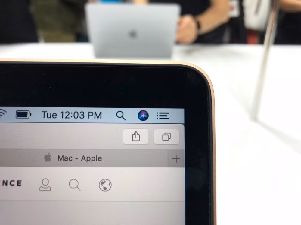 Apple cho biết pin của sản phẩm Macbook mới có thời lượng 12 tiếng.