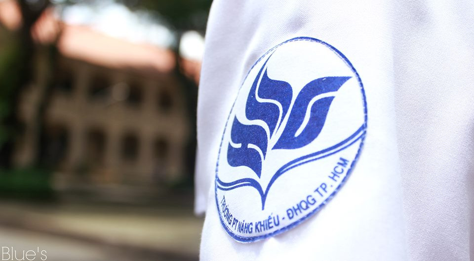 Nhiều học sinh Năng Khiếu đề hashtag 