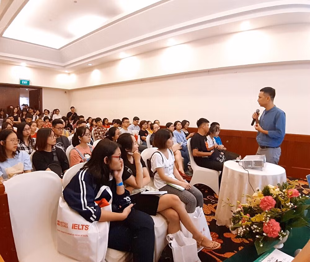 Thầy Tú Phạm – Chuyên gia IELTS 9.0 chia sẻ bí quyết để chinh phục các thang điểm cao ở hai kỹ năng Nói và Viết tại 
