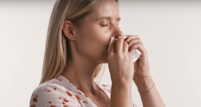 Theo dõi cho thấy những khách hàng có sức đề kháng tốt không bị cảm lạnh dù mua khăn giấy của Vaev.