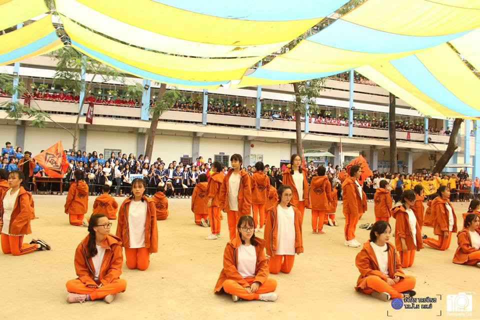 Trời nắng như đổ lửa cũng không làm bạn ngại ngùng các trò chơi hoạt động Trời nắng như đổ lửa cũng không làm bạn ngại ngùng các trò chơi hoạt động
