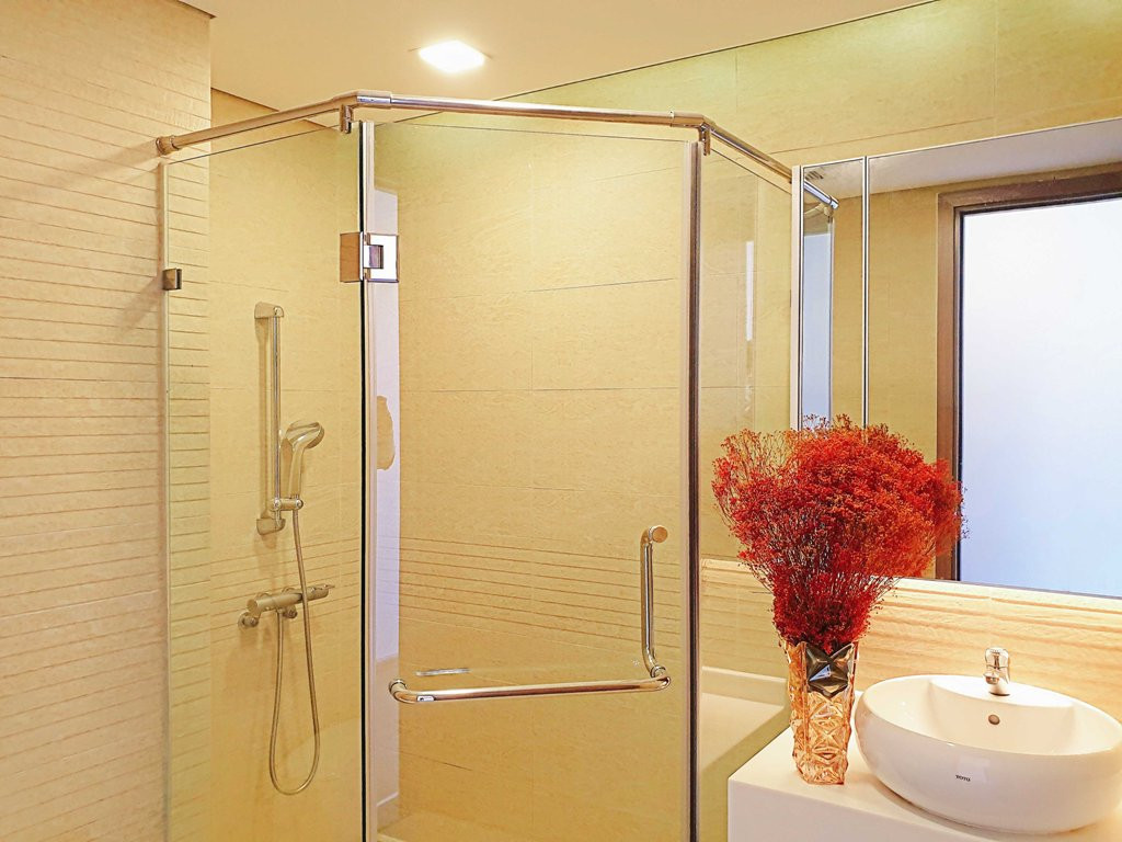 Nội thất hiện đại bên trong căn nhà.