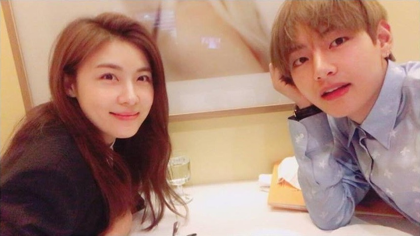 Trong K-Biz rộng lớn này, liệu còn nghệ sĩ nào mà V (BTS) chưa quen thân? ảnh 3 Trong K-Biz rộng lớn này, liệu còn nghệ sĩ nào mà V (BTS) chưa quen thân? ảnh 3