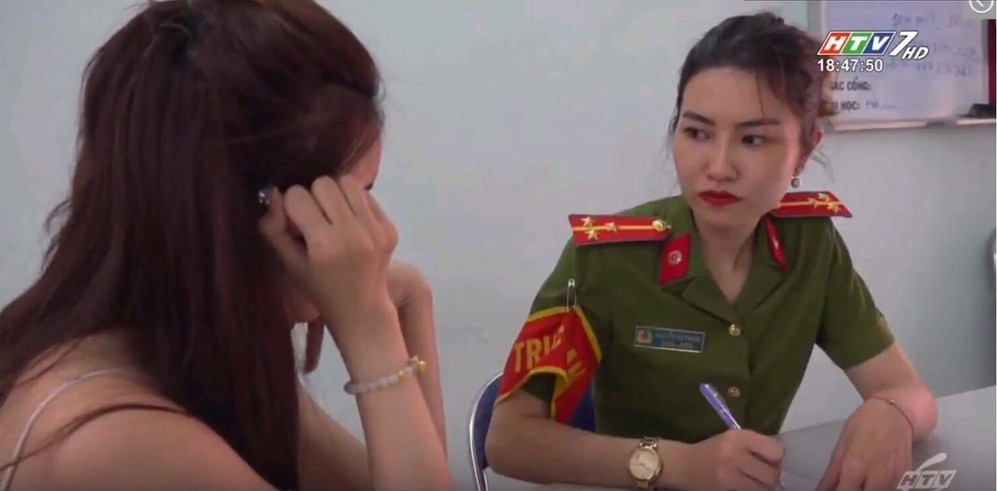 Theo lời khai của "người trong cuộc", họ liên hệ mua bán dâm thông qua K.Đ.D.