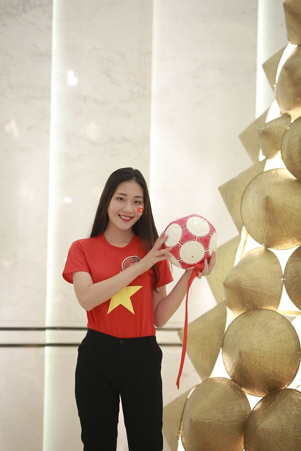 Nguyễn Ngọc Huyền - SBD 15