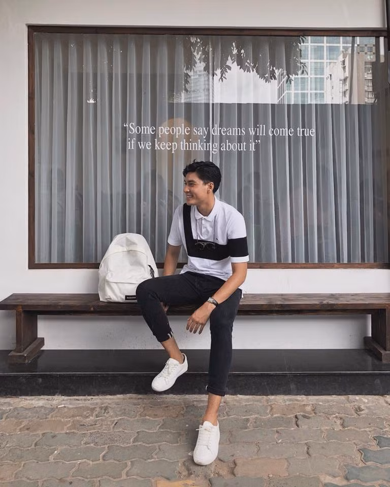 Nếu bạn vừa muốn trai đẹp, vừa không nhạt nhẽo, thì anh chàng này là lựa chọn hàng đầu!
