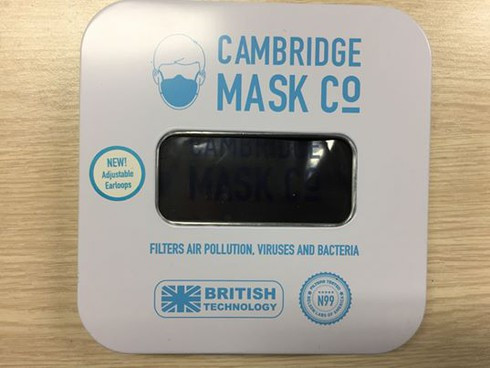 Hộp khẩu trang chống bụi mịn có giá lên tới 1,4 triệu đồng.