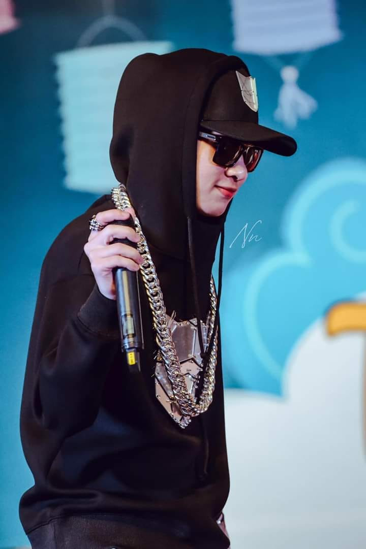 Một khi các fan thích “chế” ảnh quyết định tạm ngưng công việc “dìm” idol thì đừng hỏi vì sao chụp ảnh lại khiến nhiều người “lụy tim” nhé!