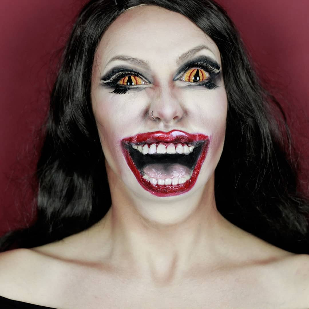 Tuy khá phức tạp với nhiều chi tiết nhỏ, nhưng bạn lúc nào cũng thích thú với cách make-up này nhỉ! (Ảnh: @metamorphosiafx)