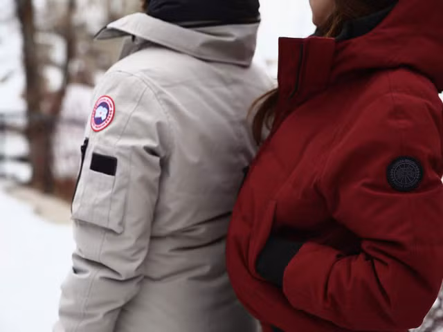 Một chiếc áo khoác của hãng Canada Goose có giá từ 275-1.400 bảng Anh.