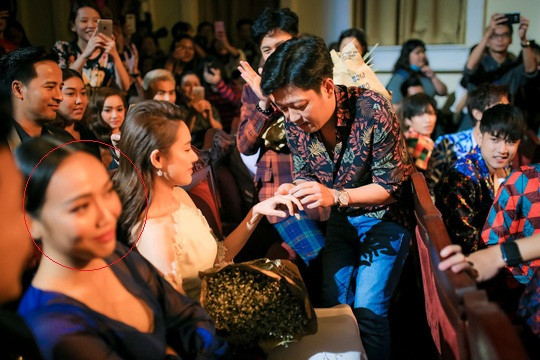 Phì cười với biểu cảm từ Diệu Nhi, Ngô Kiến Huy trước màn cầu hôn của Trường Giang ảnh 2