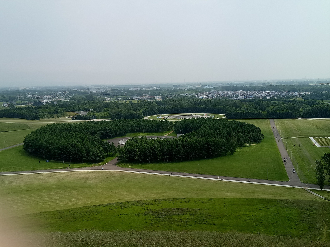 Hãy tự hứa với bản thân là đừng để bị lạc khi đi dạo ở những công viên ở đây nhé!