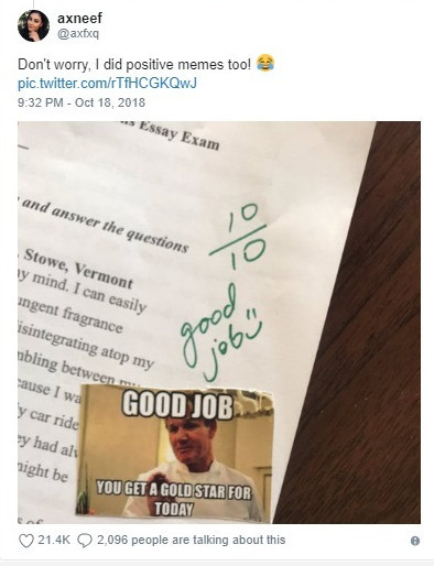 Hình ảnh cách chấm điểm của nữ giáo viên chia sẻ trên trang Twitter gây ấn tượng mạnh.