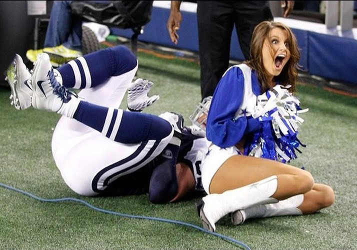 Đau quá đi mất.