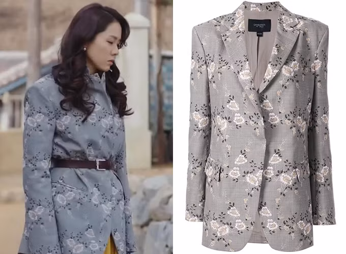 Blazer họa tiết hoa của Giambattista Valli vốn có kiểu dáng hiện đại, tuy nhiên Se Ri đã 