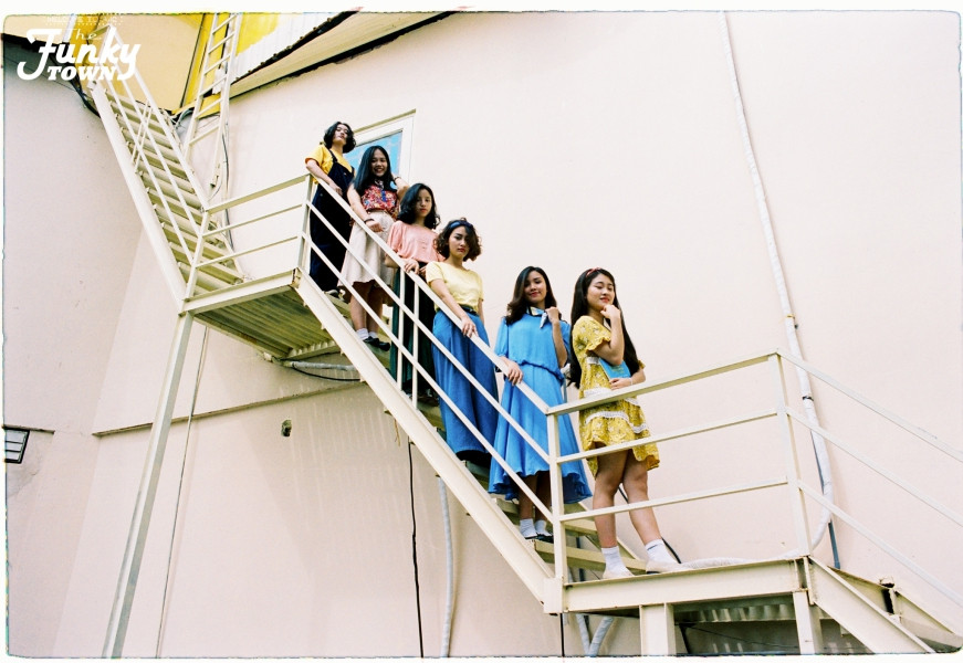 “Lạc trôi” về những năm 80 cùng bộ ảnh “chất lừ” của sinh viên trường Báo ảnh 4