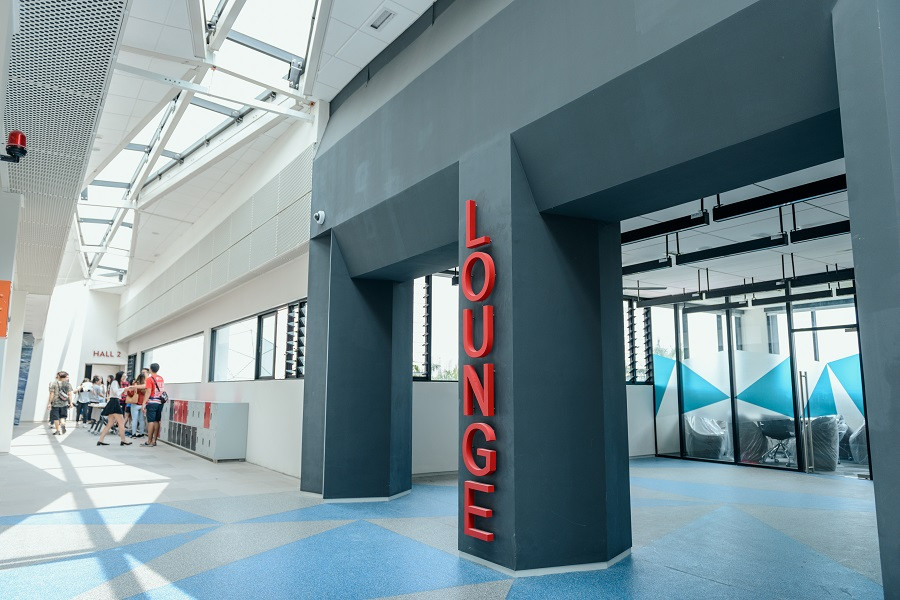 Không gian rộng rãi bên trong giúp các bạn sinh viên học tập thoải mái.