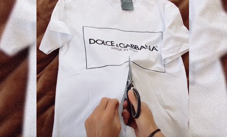 Người dân Trung Quốc cùng nhau tẩy chay hãng thời trang D&amp;G.