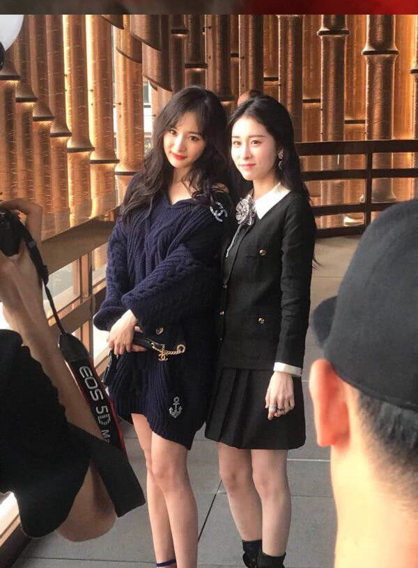 Vóc dáng của Dương Mịch cũng chẳng cần nhờ tới chỉnh sửa đã khiến các cô gái khác ngưỡng mộ rồi.