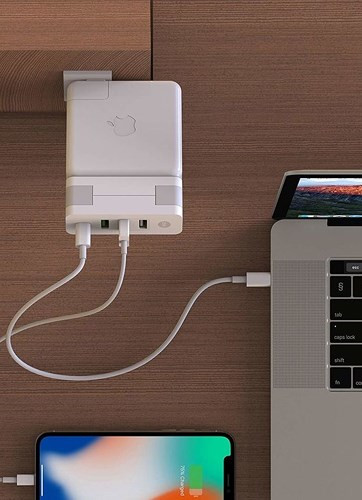 Sạc đa phương tiện. Thiết bị sạc được phát triển theo hướng cùng lúc có thể nạp điện cho nhiều thiết bị.