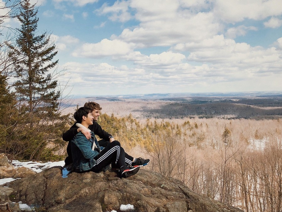 Ai mà chẳng muốn được đi du lịch cùng người yêu và có những bức ảnh tình cảm bên nhau thế này đúng không?