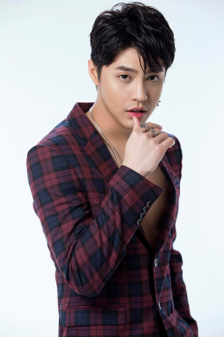 Noo Phước Thịnh dính vào rắc rối vi pham bản quyền.