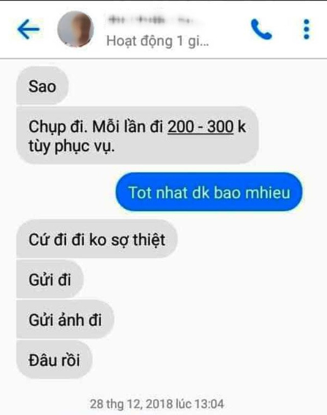Những tin nhắn này lan truyền trên mạng xã hội khiến nhiều người bức xúc.