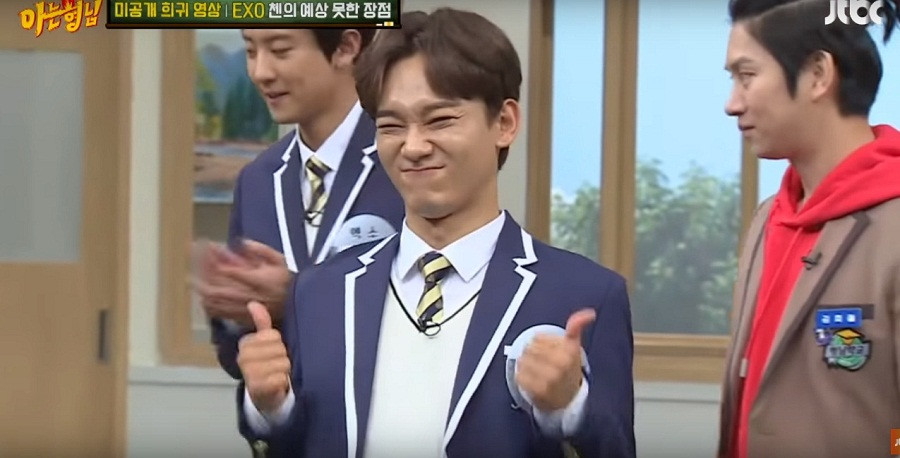 Chen về nhất trong màn thử thách lột tất bằng chân, bỏ xa ba đối thủ Soo Geun, Xiumin và Kai.