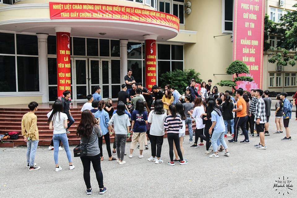 “Tuyên chiến”.