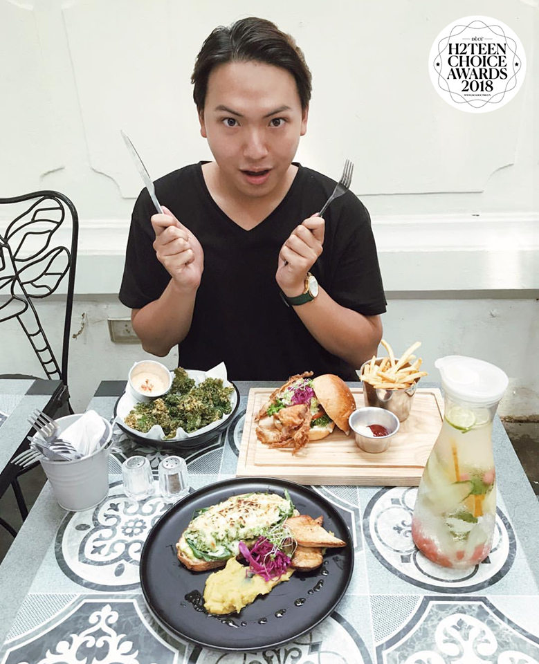 Anh chàng Trần Duy Long, chủ tài khoản Instagram @eatenbylong với hơn 47K người theo dõi.