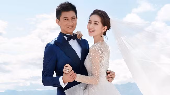 Cặp đôi Ngô Kỳ Long - Lưu Thi Thi sẽ đón tin vui vào giữa năm sau.