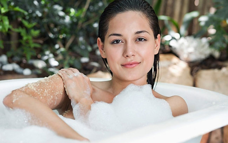 Những “sai lầm” khi đi tắm có thể gây hại cho làn da ảnh 3 Những “sai lầm” khi đi tắm có thể gây hại cho làn da ảnh 3