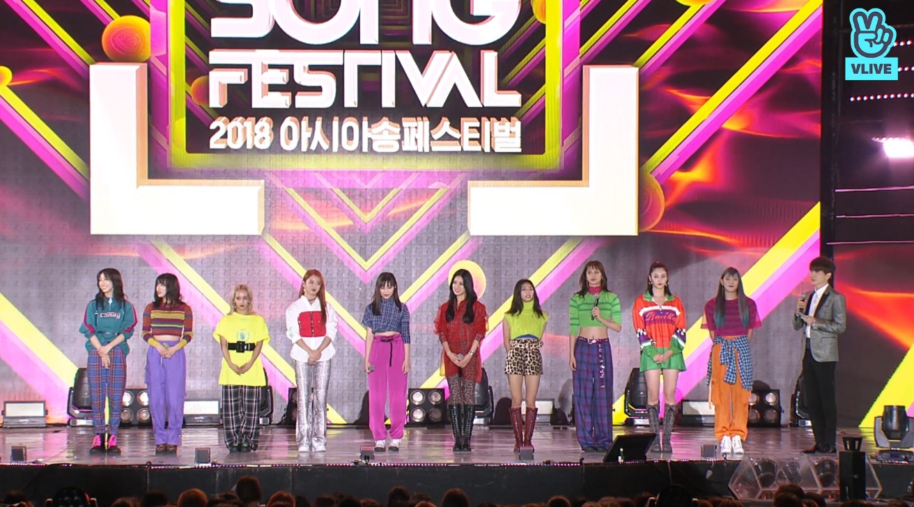 Vũ Cát Tường khoe giọng khủng, hát tận 3 thứ tiếng tại "Asia Song Festival 2018" ảnh 7