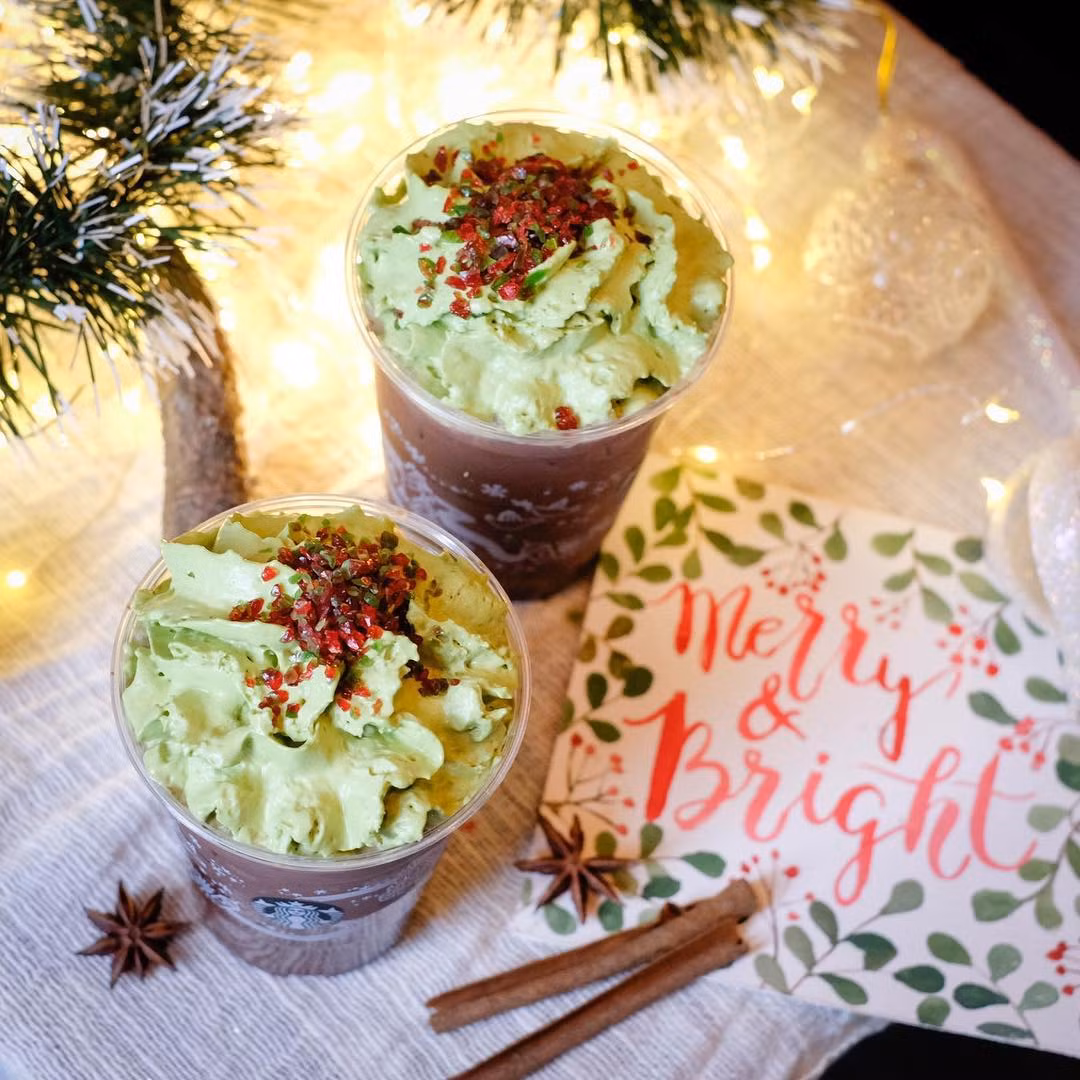 Sô-cô-la bạc hà bừng sáng đêm Giáng Sinh.